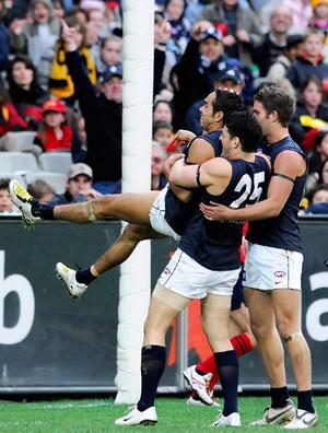 camFev_Betts_narrowweb__300x396,0.jpg